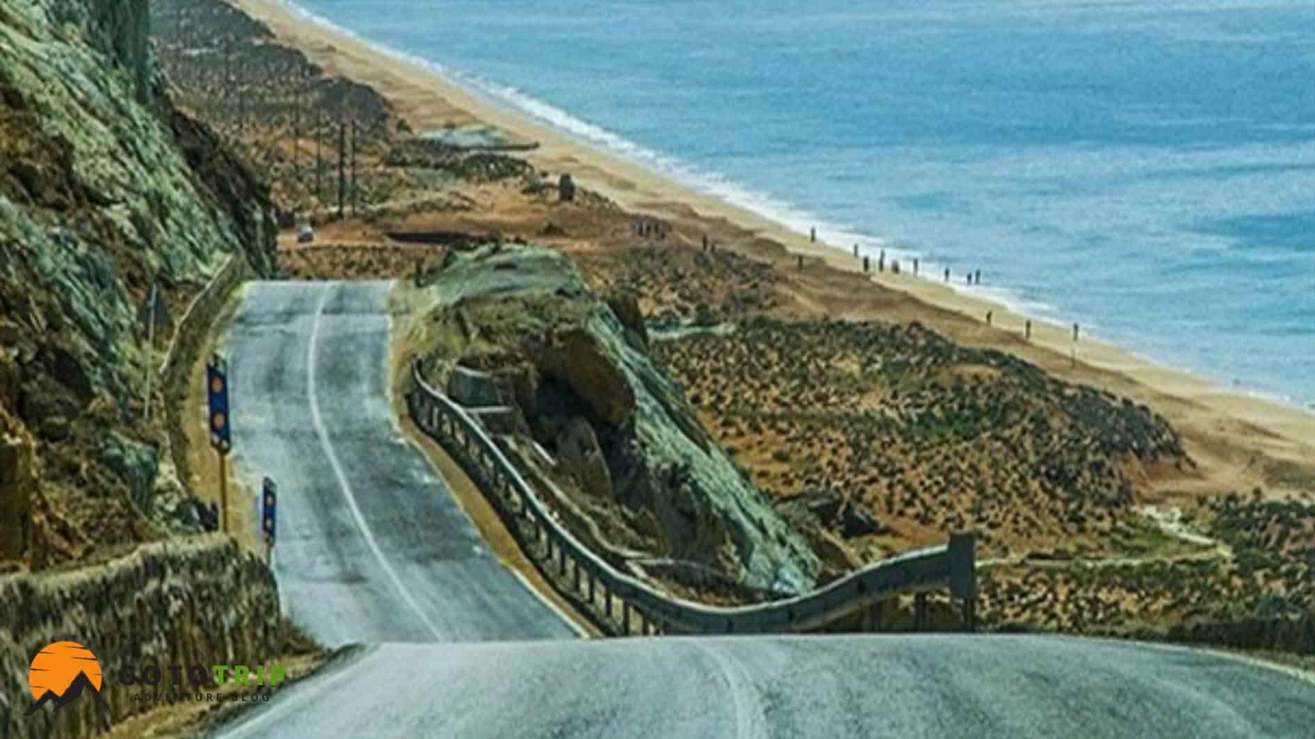 مسیر دسترسی به ساحل نایبند