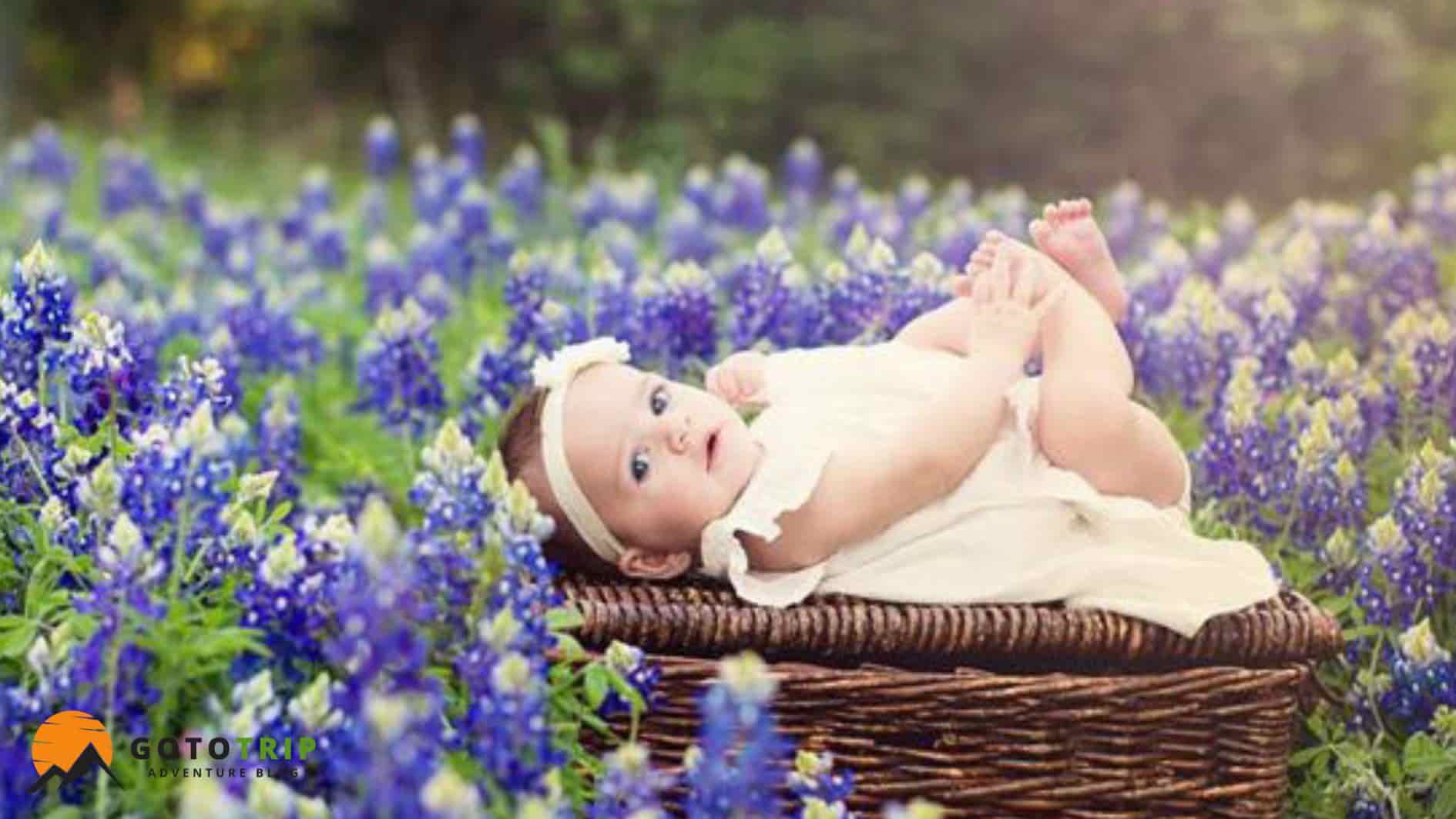 ژست کودک در طبیعت